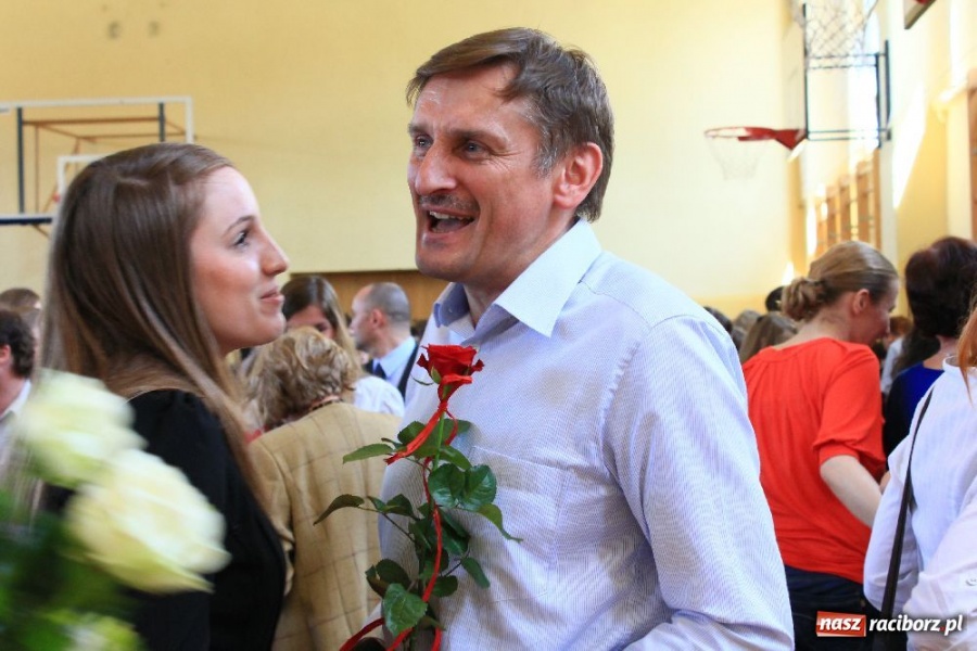 Zdjęcie w galerii na portalu naszraciborz.pl: Maturzyści z II LO zakończyli rok szkolny wiadomości z regionu