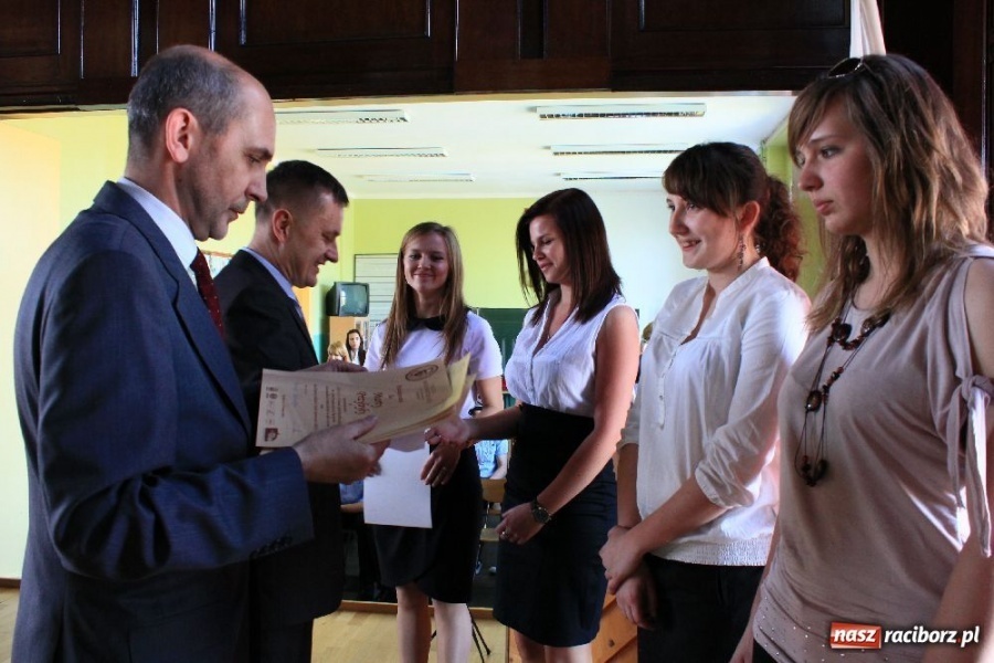 Zdjęcie w galerii na portalu naszraciborz.pl: Teraz czeka ich tydzień pilnej nauki wiadomości z regionu