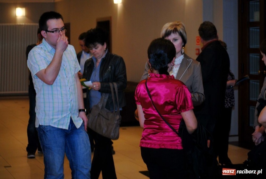 Zdjęcie w galerii na portalu naszraciborz.pl: Nuda, rutyna i odcinanie kuponów  wiadomości z regionu