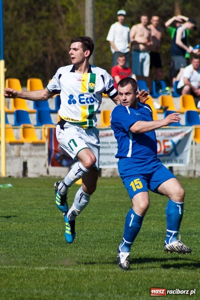 Zdjęcie w galerii na portalu naszraciborz.pl: Derby gminy Kuźnia bez bramek wiadomości z regionu
