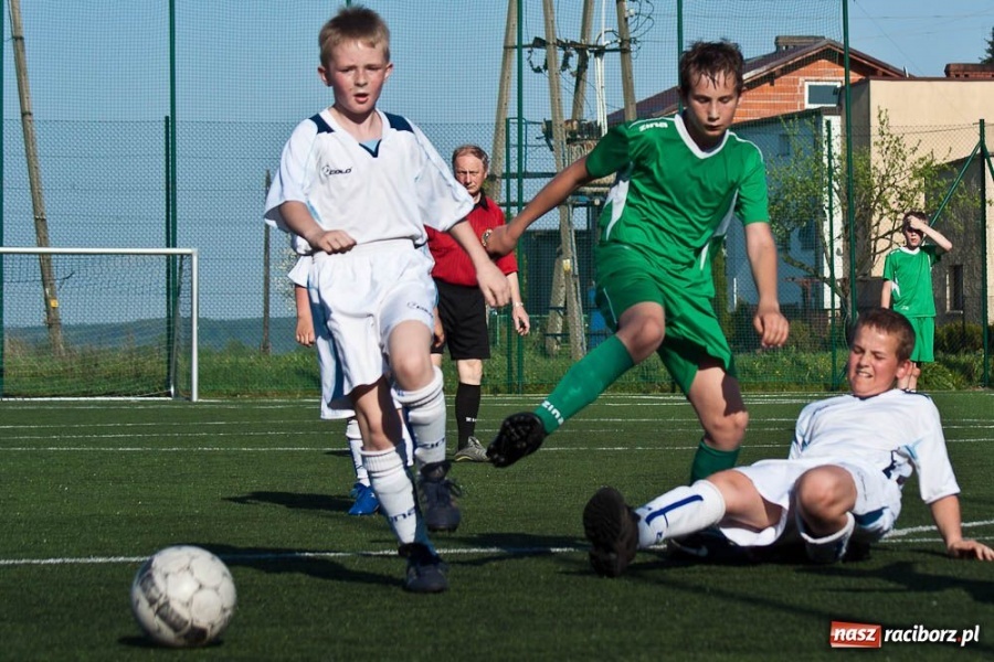 Zdjęcie w galerii na portalu naszraciborz.pl: Orliki z Tworkowa górą na Lyskami wiadomości z regionu