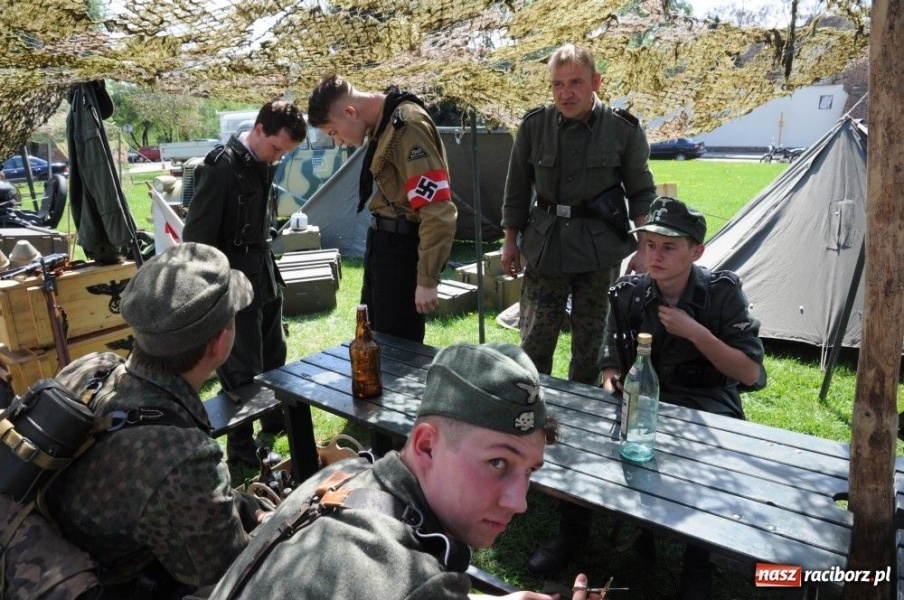 Zdjęcie w galerii na portalu naszraciborz.pl: Parada motocykli i oldtimerów wiadomości z regionu