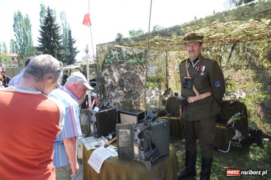 Zdjęcie w galerii na portalu naszraciborz.pl: Parada motocykli i oldtimerów wiadomości z regionu