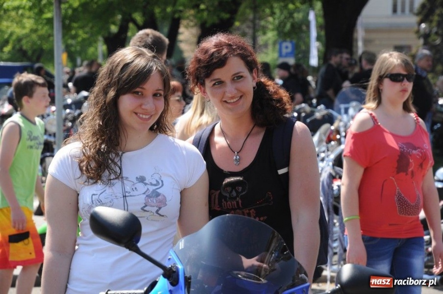 Zdjęcie w galerii na portalu naszraciborz.pl: Parada motocykli i oldtimerów wiadomości z regionu