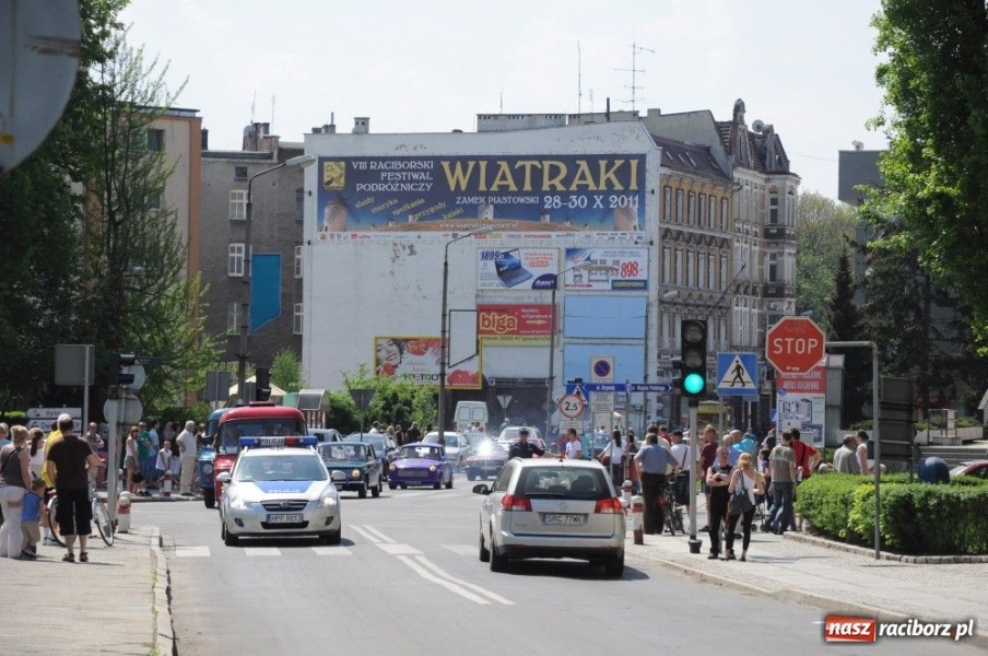 Zdjęcie w galerii na portalu naszraciborz.pl: Parada motocykli i oldtimerów wiadomości z regionu