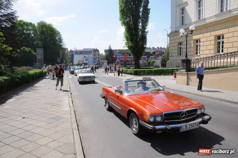 Zdjęcie w galerii na portalu naszraciborz.pl: Parada motocykli i oldtimerów wiadomości z regionu
