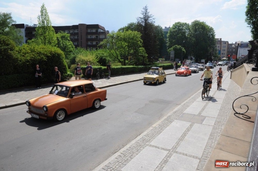 Zdjęcie w galerii na portalu naszraciborz.pl: Parada motocykli i oldtimerów wiadomości z regionu