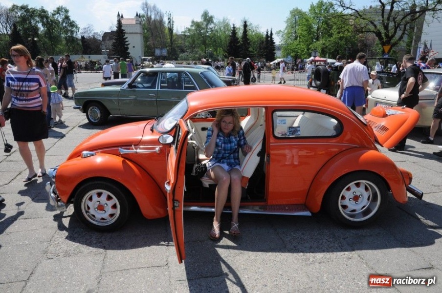 Zdjęcie w galerii na portalu naszraciborz.pl: Parada motocykli i oldtimerów wiadomości z regionu