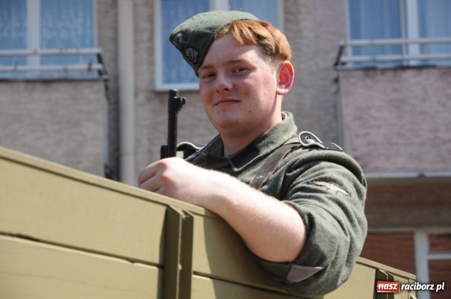 Zdjęcie w galerii na portalu naszraciborz.pl: Parada motocykli i oldtimerów wiadomości z regionu