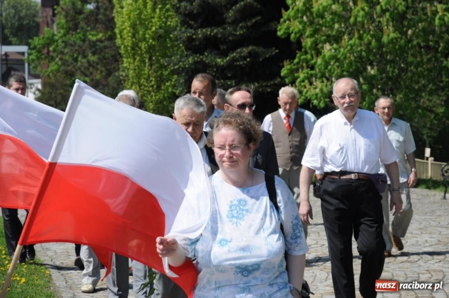 Zdjęcie w galerii na portalu naszraciborz.pl: Wiarusy z lewicy świętowały 1 Maja wiadomości z regionu