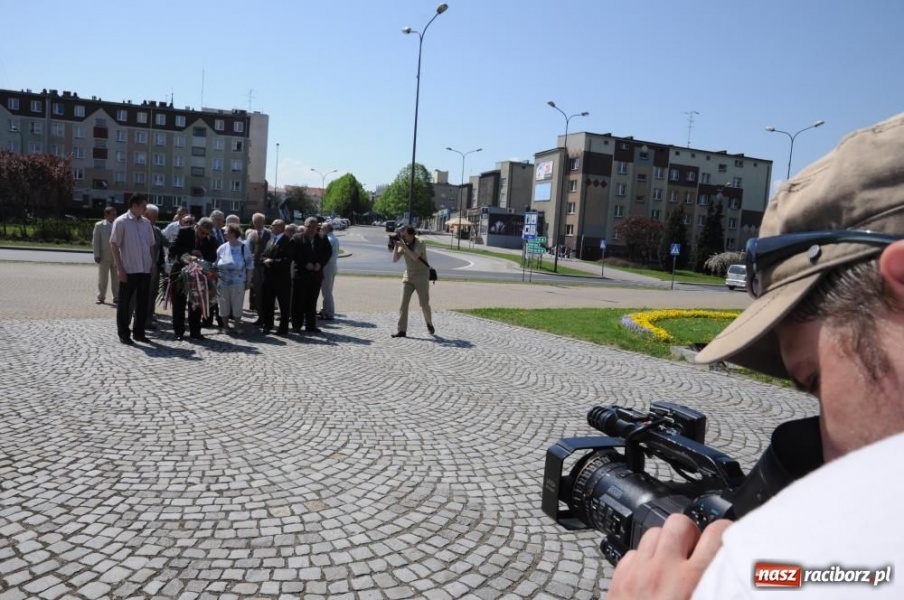 Zdjęcie w galerii na portalu naszraciborz.pl: Wiarusy z lewicy świętowały 1 Maja wiadomości z regionu