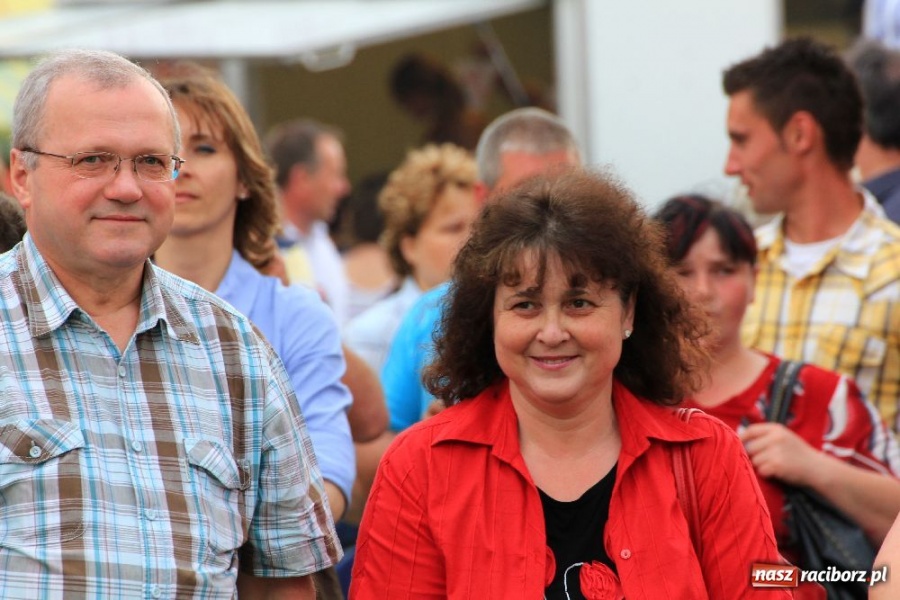 Zdjęcie w galerii na portalu naszraciborz.pl: Joanna Bartel rozbawiła publiczność wiadomości z regionu