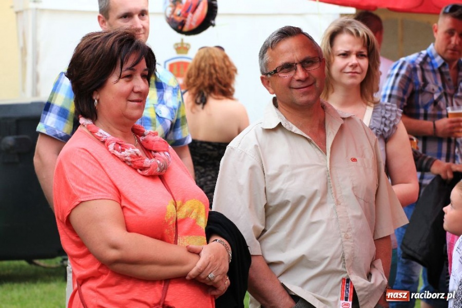 Zdjęcie w galerii na portalu naszraciborz.pl: Joanna Bartel rozbawiła publiczność wiadomości z regionu