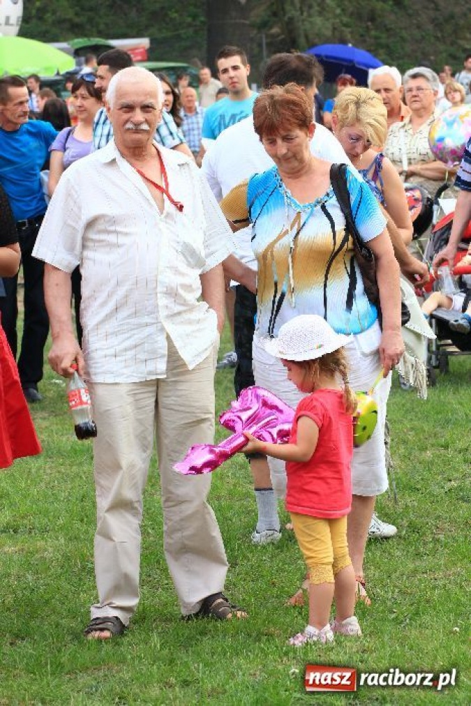 Zdjęcie w galerii na portalu naszraciborz.pl: Joanna Bartel rozbawiła publiczność wiadomości z regionu