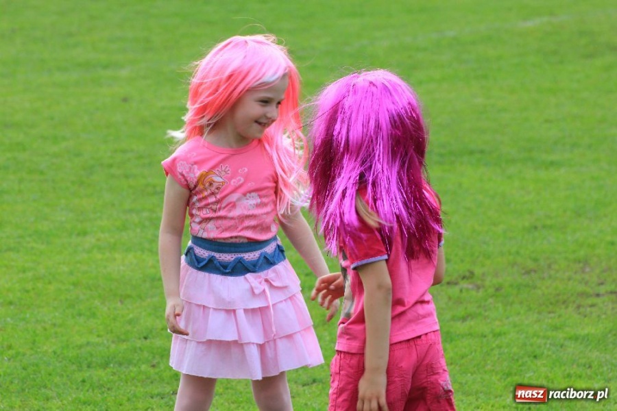 Zdjęcie w galerii na portalu naszraciborz.pl: Joanna Bartel rozbawiła publiczność wiadomości z regionu