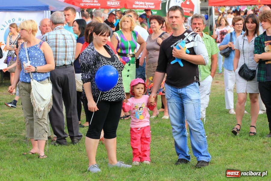 Zdjęcie w galerii na portalu naszraciborz.pl: Joanna Bartel rozbawiła publiczność wiadomości z regionu