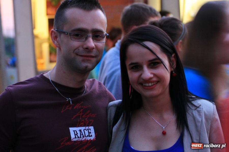 Zdjęcie w galerii na portalu naszraciborz.pl: Joanna Bartel rozbawiła publiczność wiadomości z regionu