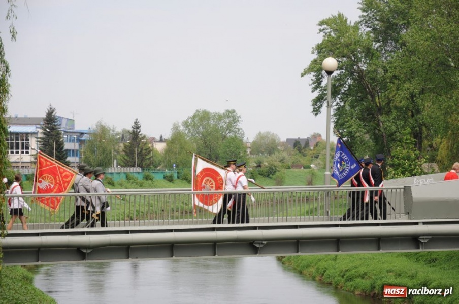 Zdjęcie w galerii na portalu naszraciborz.pl: Patriotyczna Majówka w Raciborzu wiadomości z regionu