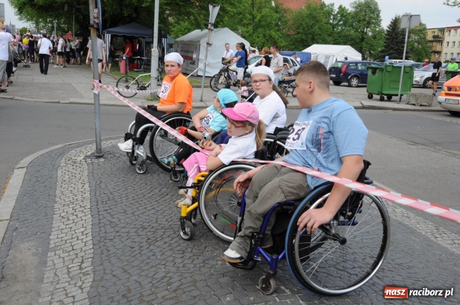 Zdjęcie w galerii na portalu naszraciborz.pl: Rekordowa frekwencja na Biegu bez granic wiadomości z regionu