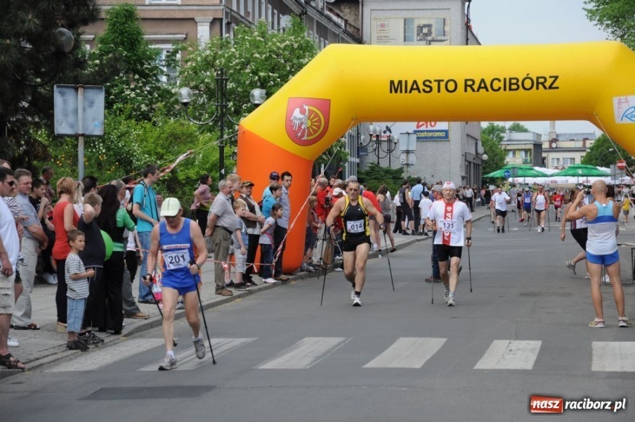 Zdjęcie w galerii na portalu naszraciborz.pl: Rekordowa frekwencja na Biegu bez granic wiadomości z regionu