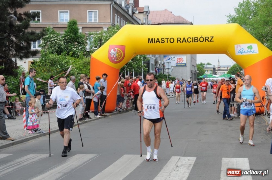 Zdjęcie w galerii na portalu naszraciborz.pl: Rekordowa frekwencja na Biegu bez granic wiadomości z regionu
