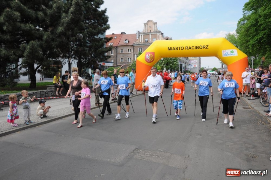 Zdjęcie w galerii na portalu naszraciborz.pl: Rekordowa frekwencja na Biegu bez granic wiadomości z regionu
