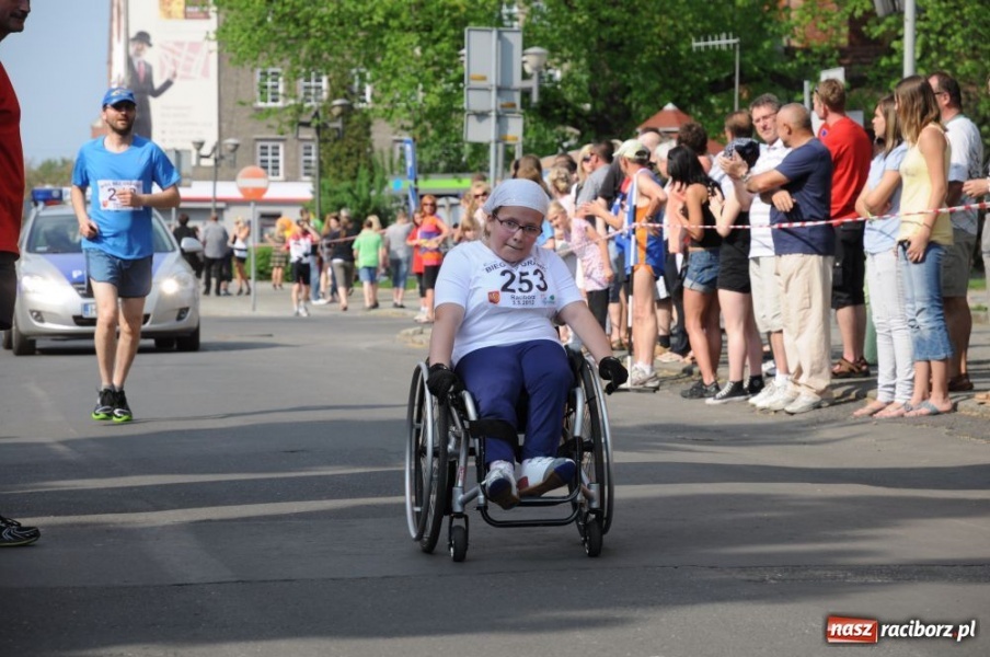 Zdjęcie w galerii na portalu naszraciborz.pl: Rekordowa frekwencja na Biegu bez granic wiadomości z regionu