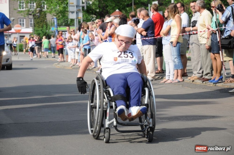 Zdjęcie w galerii na portalu naszraciborz.pl: Rekordowa frekwencja na Biegu bez granic wiadomości z regionu