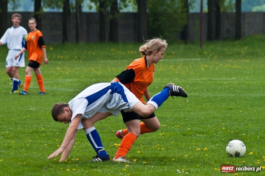 Zdjęcie w galerii na portalu naszraciborz.pl: Juniorzy młodsi Owsiszcz rozgromieni wiadomości z regionu