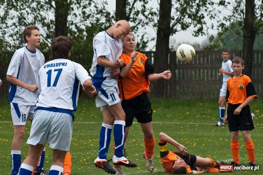 Zdjęcie w galerii na portalu naszraciborz.pl: Juniorzy młodsi Owsiszcz rozgromieni wiadomości z regionu