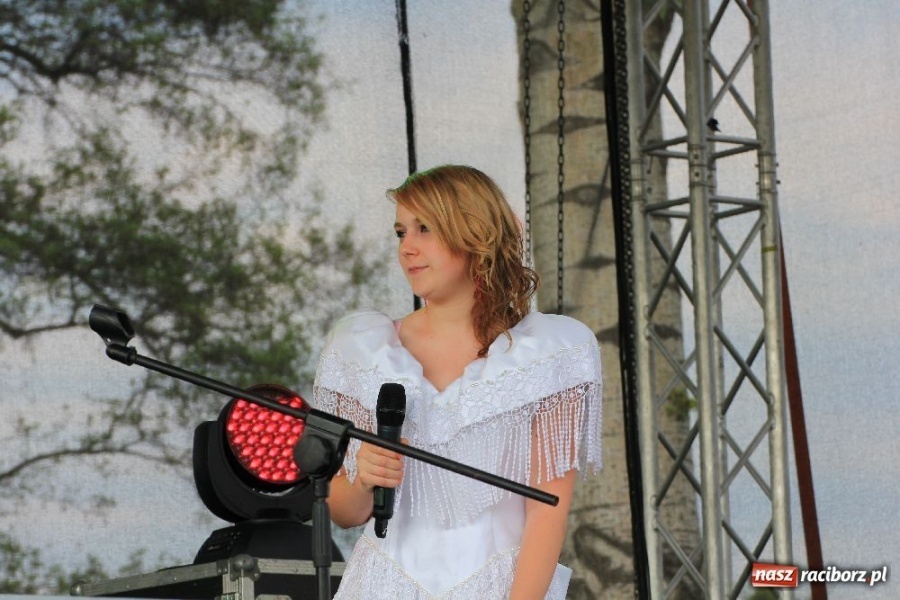 Zdjęcie w galerii na portalu naszraciborz.pl: Biesiada z Księciem i występ Bukslików wiadomości z regionu