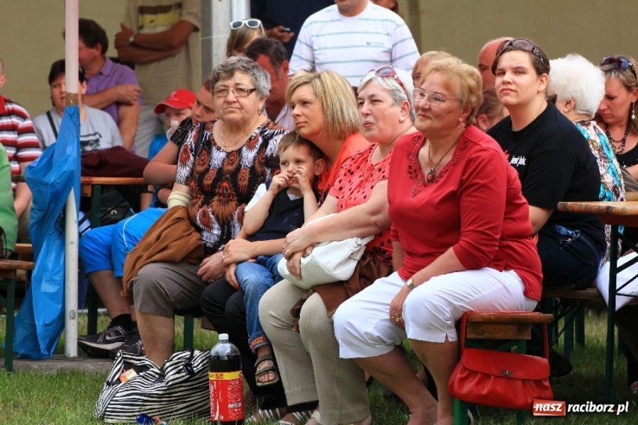Zdjęcie w galerii na portalu naszraciborz.pl: Biesiada z Księciem i występ Bukslików wiadomości z regionu