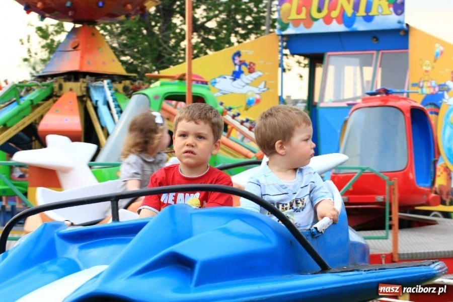 Zdjęcie w galerii na portalu naszraciborz.pl: Biesiada z Księciem i występ Bukslików wiadomości z regionu