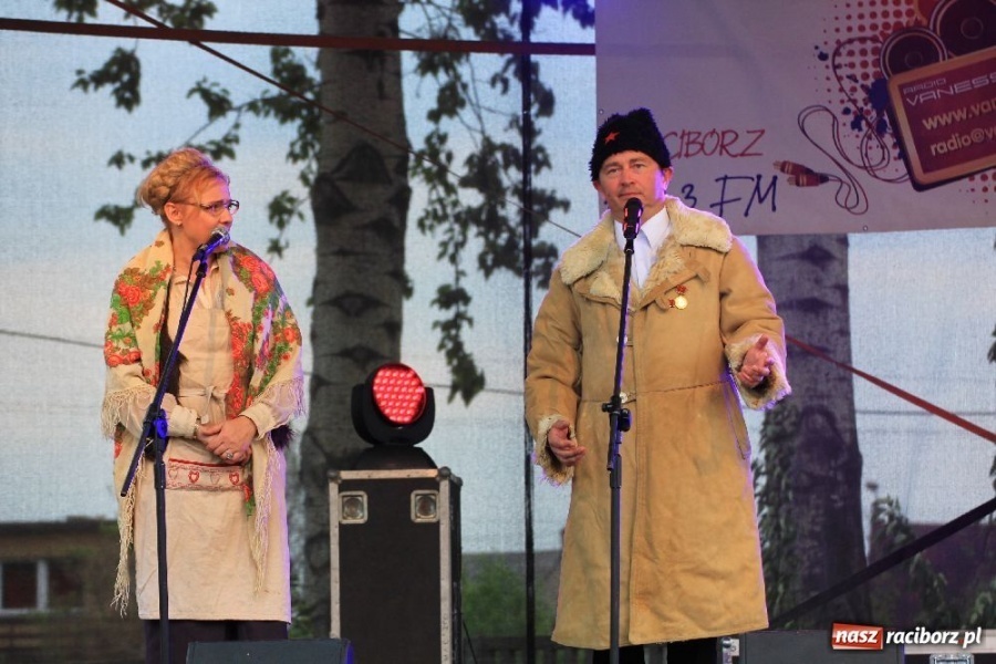 Zdjęcie w galerii na portalu naszraciborz.pl: Wieczór z Kabaretem pod Wyrwigroszem wiadomości z regionu