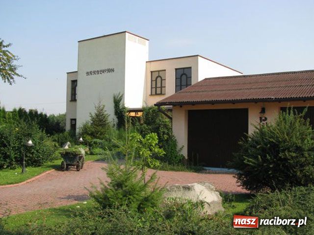 Zdjęcie w galerii na portalu naszraciborz.pl: Z Niemiec do Polski wiadomości z regionu