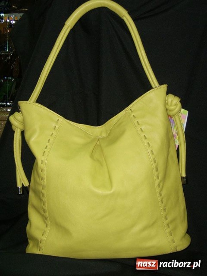 Zdjęcie w galerii na portalu naszraciborz.pl: Bez torebki ani rusz wiadomości z regionu