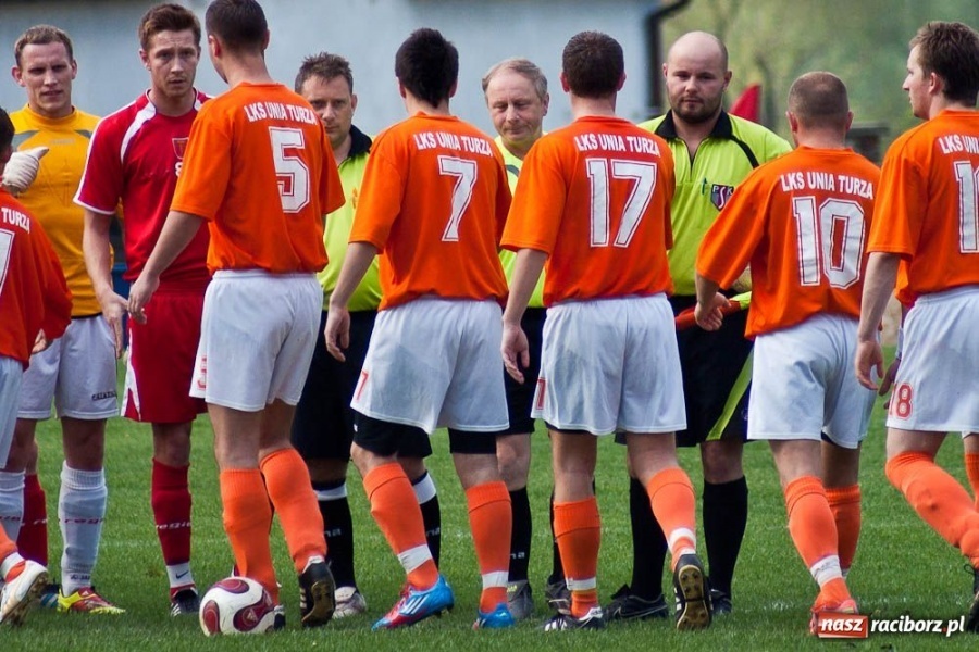 Zdjęcie w galerii na portalu naszraciborz.pl: Turza wywozi punkty z Krzanowic wiadomości z regionu