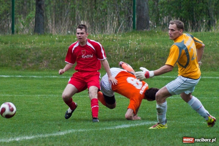 Zdjęcie w galerii na portalu naszraciborz.pl: Turza wywozi punkty z Krzanowic wiadomości z regionu