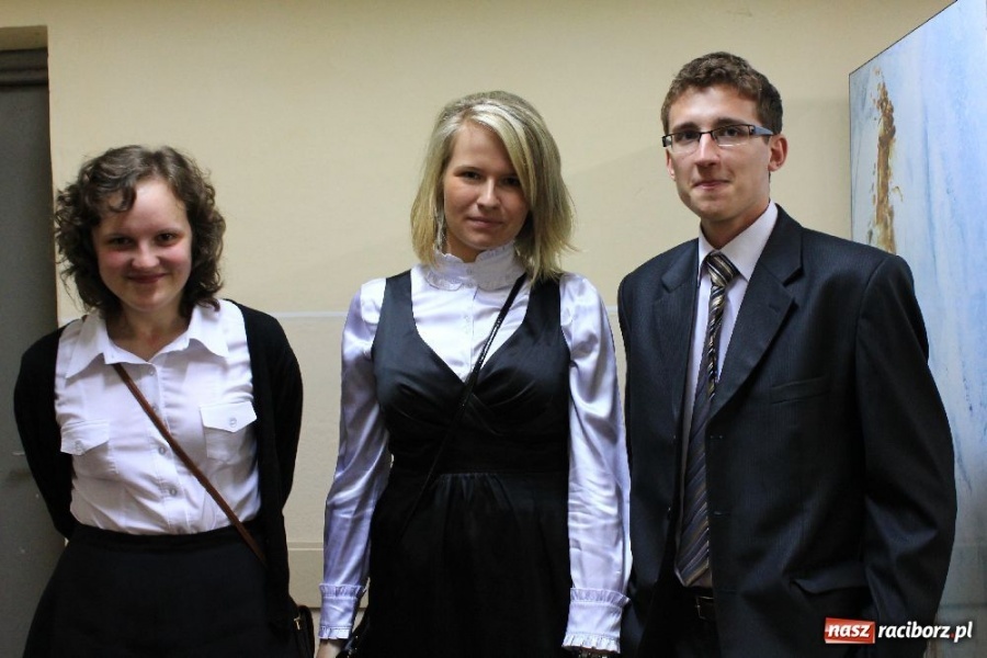 Zdjęcie w galerii na portalu naszraciborz.pl: Hura, hura, dzisiaj matura z polskiego wiadomości z regionu