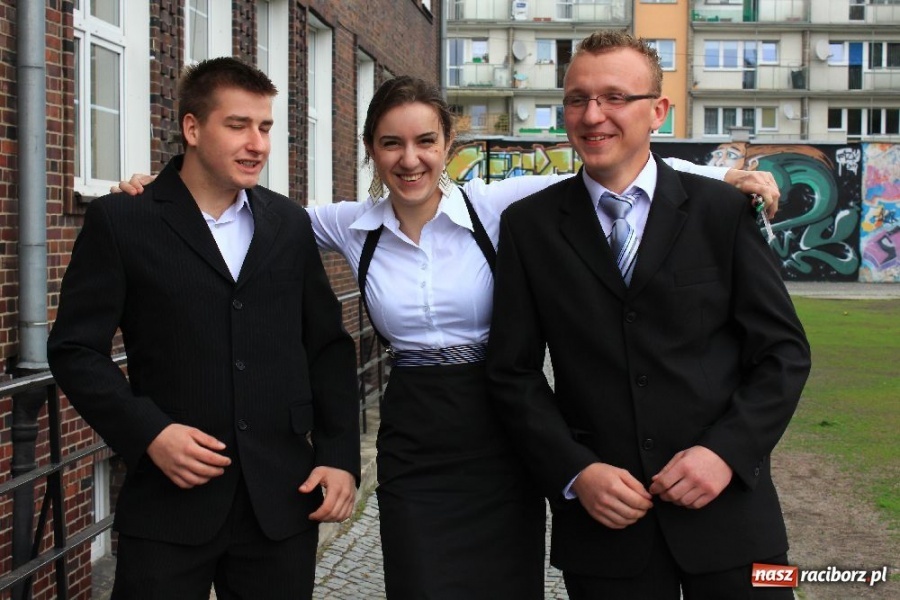 Zdjęcie w galerii na portalu naszraciborz.pl: Hura, hura, dzisiaj matura z polskiego wiadomości z regionu