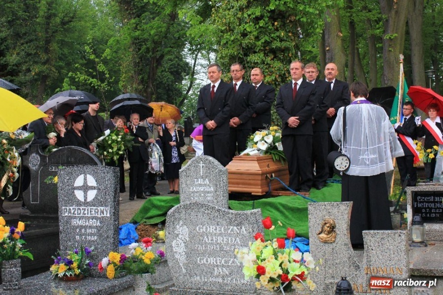 Zdjęcie w galerii na portalu naszraciborz.pl: Ostatnie pożegnanie Wandy Pietery wiadomości z regionu