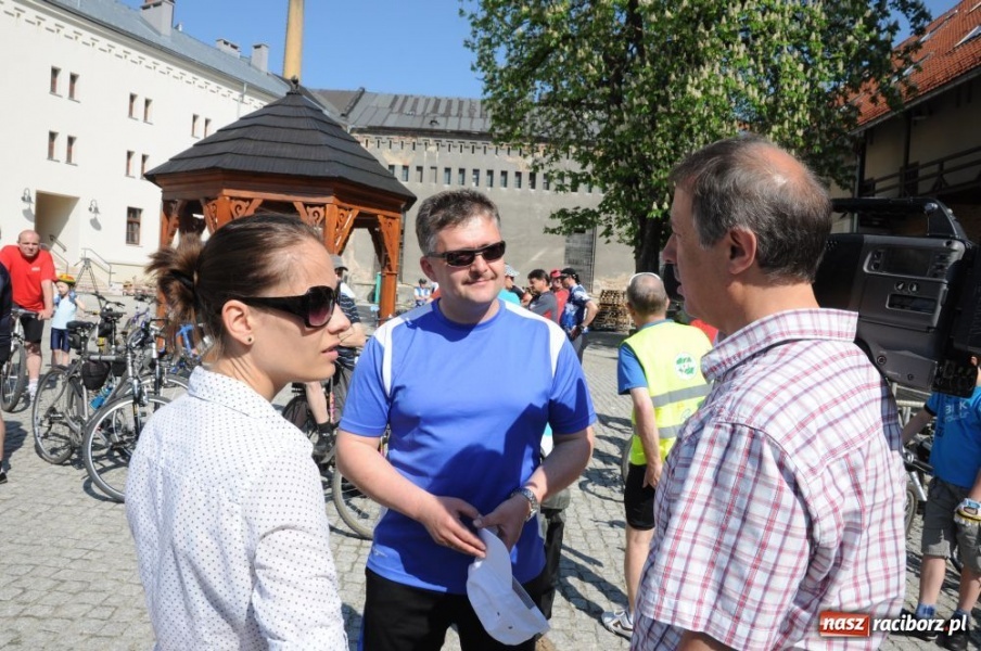 Zdjęcie w galerii na portalu naszraciborz.pl: Ścieżki po wałach oficjalnie otwarte wiadomości z regionu