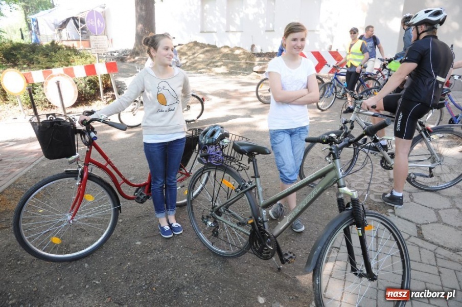 Zdjęcie w galerii na portalu naszraciborz.pl: Ścieżki po wałach oficjalnie otwarte wiadomości z regionu