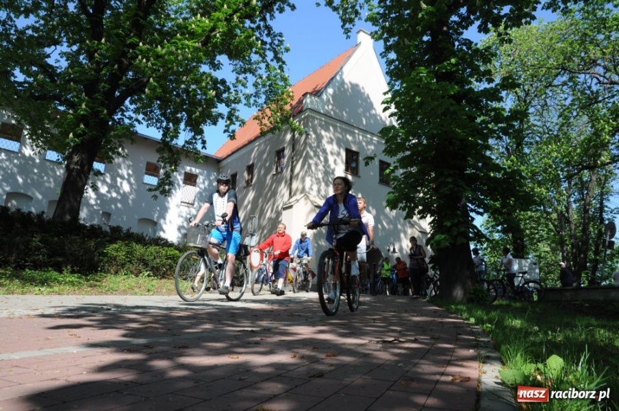 Zdjęcie w galerii na portalu naszraciborz.pl: Ścieżki po wałach oficjalnie otwarte wiadomości z regionu