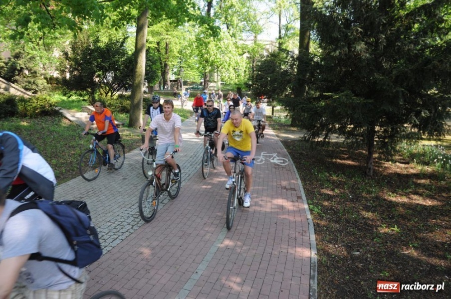 Zdjęcie w galerii na portalu naszraciborz.pl: Ścieżki po wałach oficjalnie otwarte wiadomości z regionu