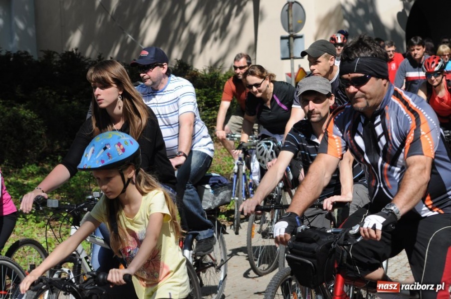 Zdjęcie w galerii na portalu naszraciborz.pl: Ścieżki po wałach oficjalnie otwarte wiadomości z regionu
