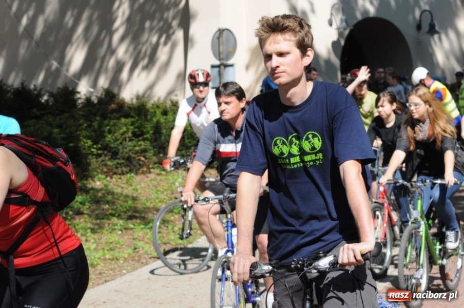 Zdjęcie w galerii na portalu naszraciborz.pl: Ścieżki po wałach oficjalnie otwarte wiadomości z regionu