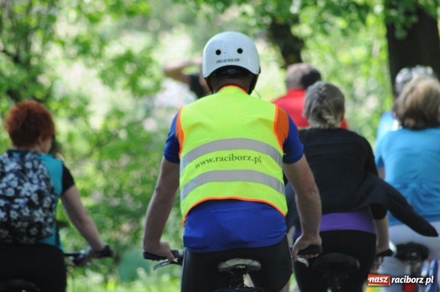Zdjęcie w galerii na portalu naszraciborz.pl: Ścieżki po wałach oficjalnie otwarte wiadomości z regionu