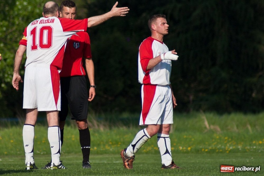 Zdjęcie w galerii na portalu naszraciborz.pl: Owsiszcze - drużyna na jedną połowę wiadomości z regionu