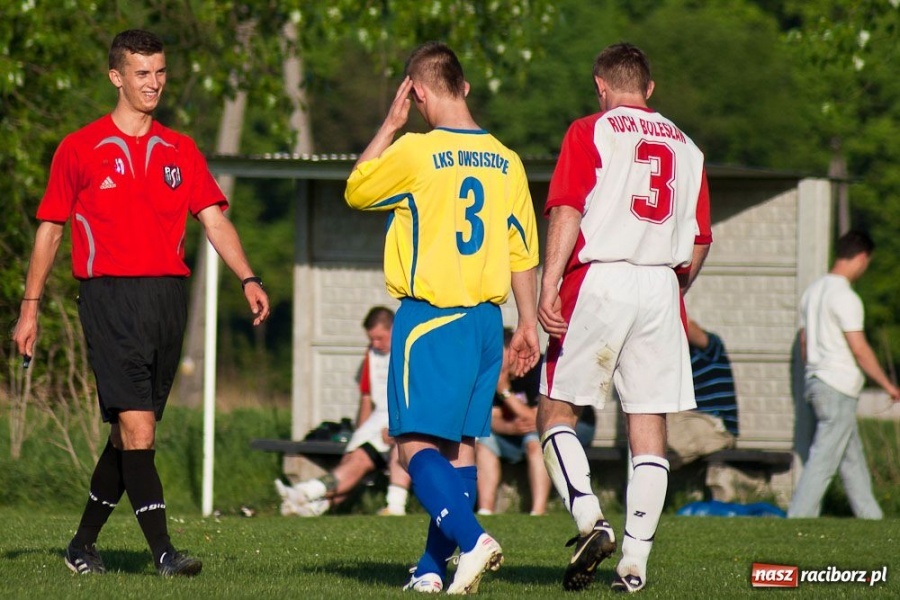 Zdjęcie w galerii na portalu naszraciborz.pl: Owsiszcze - drużyna na jedną połowę wiadomości z regionu